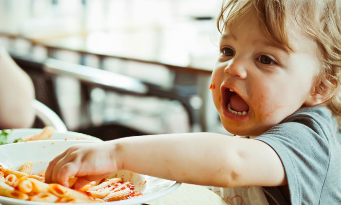 Die Ablehnung von unbekanntem Essen legt sich mit der Zeit. © Cameron Whitman/iStockPhoto.com