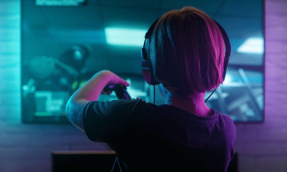 Viele Eltern fragen sich, ab wann man von Mediensucht spricht. © rangizzz/Adobe Stock